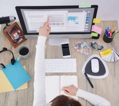 Schattenworte und Seelenspiegel – Die psycholinguistische Tiefe des fremden Schreibens